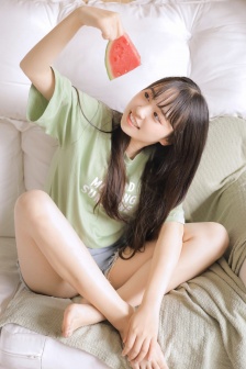 看看免费的艳情电影红楼梦77